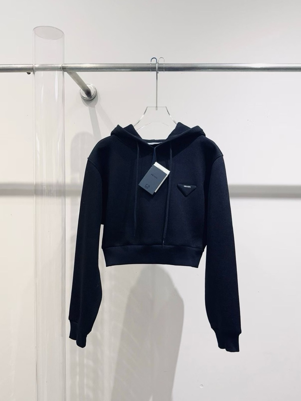 🚩steal Prada Black Cropped Crewneck Hoodie